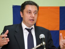 Италианската Коза Ностра можела да се учи от българската мафия на тройната коалиция