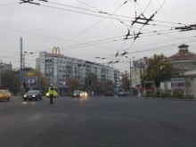 Неработещи светофари на едно от най-натоварените пловдивски кръстовища