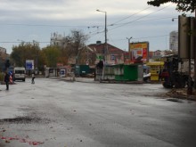 Главният инженер: До часове пускаме преасфалтирания бул. "Христо Ботев"