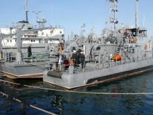 Военният ни флот загуби още два кораба, режат ги за скрап