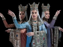 600 автентични костюма със скъпоценни камъни в мегаспектакъл на грузински ансамбъл