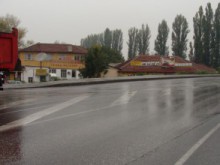 От днес затварят за движение западното платно на моста на Герджика