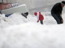 Снежният кошмар в Европа продължава, много хора намериха смъртта си