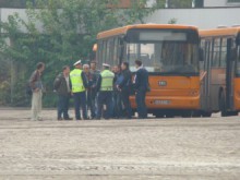 Бивши служители на Батаклиев плашат с гражданско неподчинение