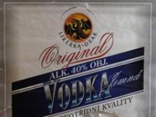 Използваха водка, за да предпазят два слона от студа