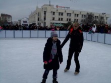 Албена Денкова пожела приказна Коледа на пловдивчани