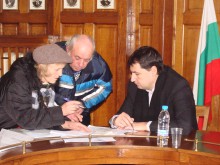 Граждани се жалваха на кмета и омбудсмана за нерешени с години казуси