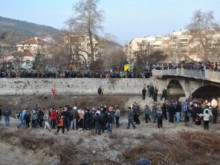 Водосвет и хвърляне на кръста в р. Асеница на Йордановден в Асеновград