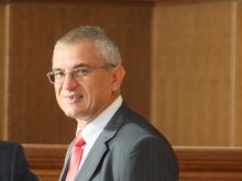 Запорираха имотите на Батко и съпругата му 