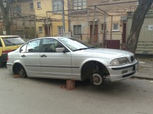 Внимание: Поредна кола в Пловдив осъмна без гуми!
