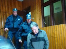 Постоянен арест за стрелеца по автомобил