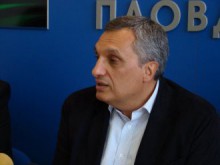 Костов: БСП събра подписите за референдума с нагла лъжа