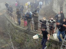 Трима младоженци ще участват в ритуала Къпанки в Перущица