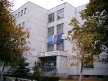 Ученици откриват изложение "Цветна пролет" в панаира