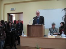 Летището в Граф Игнатиево ще приема само аварийните полети на базата в Безмер
