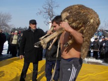 Пехливански борби в Асеновград на Трифон Зарезан
