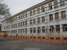 Санират училища и детски градини в Асеновград