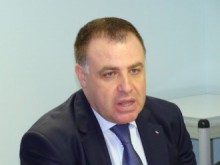 Министър Найденов ще направи ритуално зарязване на лозя в масив край Сопот