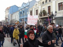 Масовите протести накараха света да обърне глава към България