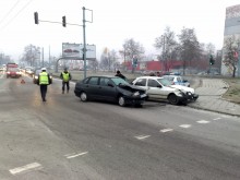 Огромни задръствания по бул. "Цариградско шосе" заради катастрофа