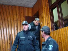 Телефонни измамници атакуват семействата на арестуваните телефонни измамници