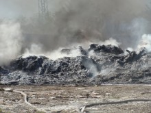 4 екипа огнеборци гасиха пожар в автосервиз на бул. "Пещерско шосе"