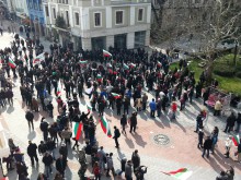 Пловдивчани блокираха булеварди, скандираха пред Общината