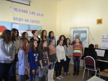 Тържествен концерт по случай 3 март в СОУ "Св.Св. Кирил и Методий"