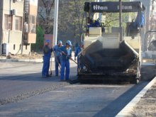 Общината купува машина за асфалт