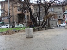 Започна демонтирането на старите спирки в Пловдив