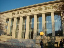 Изграждат шумоизолираща стена заради чилъра на ГДК
