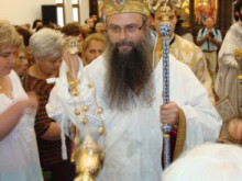 Частица от Светия кръст идва в пловдивски храм