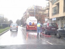 Пловдивчанин: Мият улиците и в дъжда