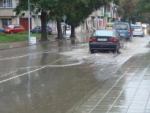 Днес времето ще бъде облачно и дъждовно, в планините - сняг