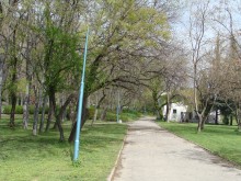 След повече от 7 години алеята на Младежкия хълм светва