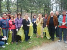 Администрацията на район "Южен" се включи активно в кампанията за почистване