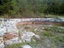 Четирима мъже бяха заловени при иманярски разкопки край Хисаря