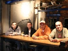 Крадат за втори път буса на “Уикеда”