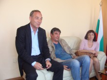 Родители след случката със змиите в ОУ "Душо Хаджидеков": Нямаше риск за децата ни!