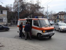 18-годишен с месец стаж зад волана блъсна дете на пешеходна пътека! Момченцето бере душа в болница!