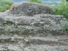 Уникален слънчев часовник на 5000 г. бе открит край Хасково