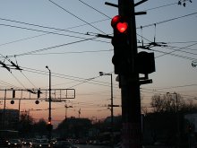 Светофарите на мигащо жълто от 22 часа