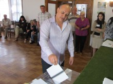 Н. Петков: Гласувах за европейското развитие на България