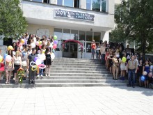 СОУ "Св. Св. Кирил и Методий" изпрати абитуриентите си
