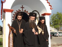 Вижте какво посъветва политиците ни Дядо Николай по повод сложната обстановка след изборите