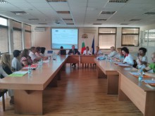 Награждават победителите в състезание по български език