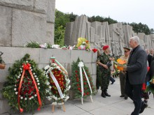 Здравко Димитров почете Христо Ботев в родния му Калофер