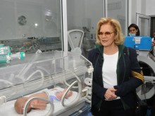 Силви Вартан ще вразумява българските депутати да не отменят забраната за пушене