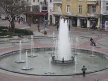 Фонтанът пред Общината ще бликне в червено за Деня на доброволното кръводаряване