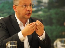 Станишев: Протестирайте си, няма да подам оставка, изборът на Пеевски бе правилен